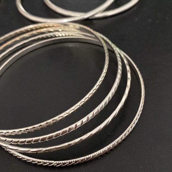 11 Silver-tone Bangle Bracelet Lot - Picture 6 of 11